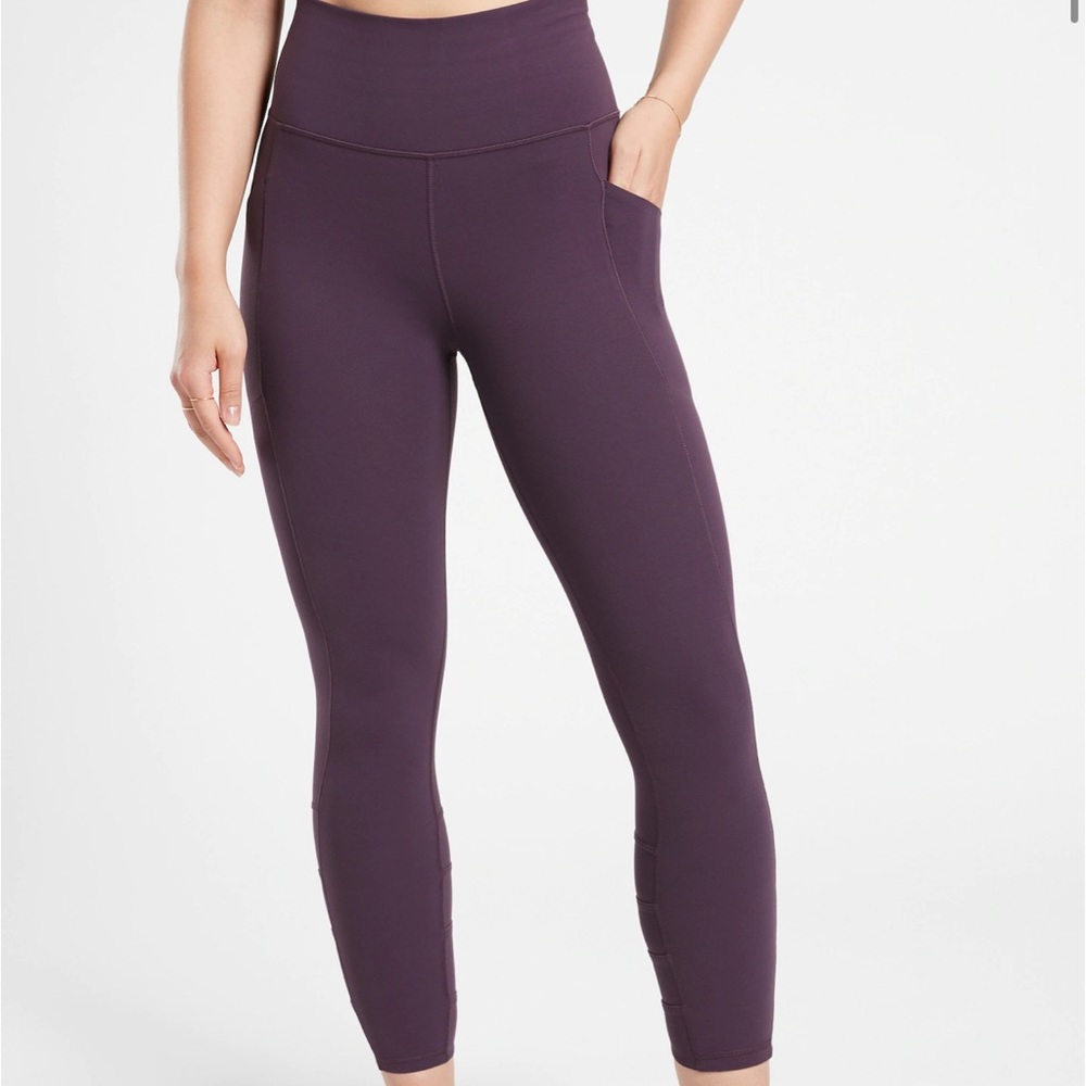 NWOT athleta salutation tight 25” size M